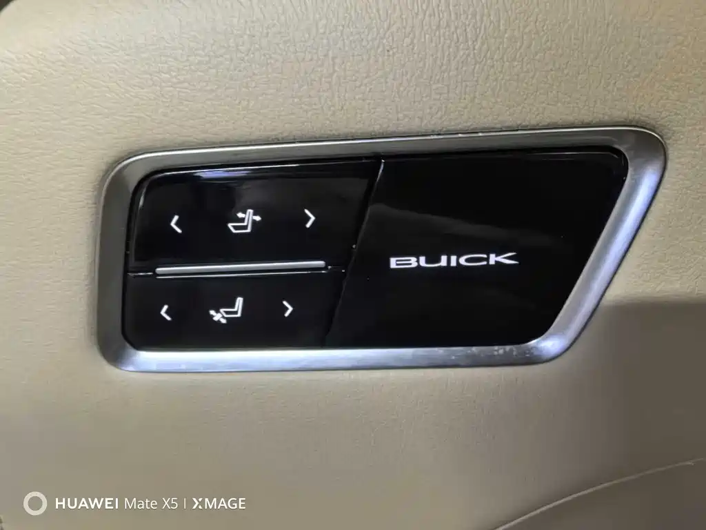 Buick GL8 2022 ES Lu Zun 653T luxury model купить на сайте DeffCars