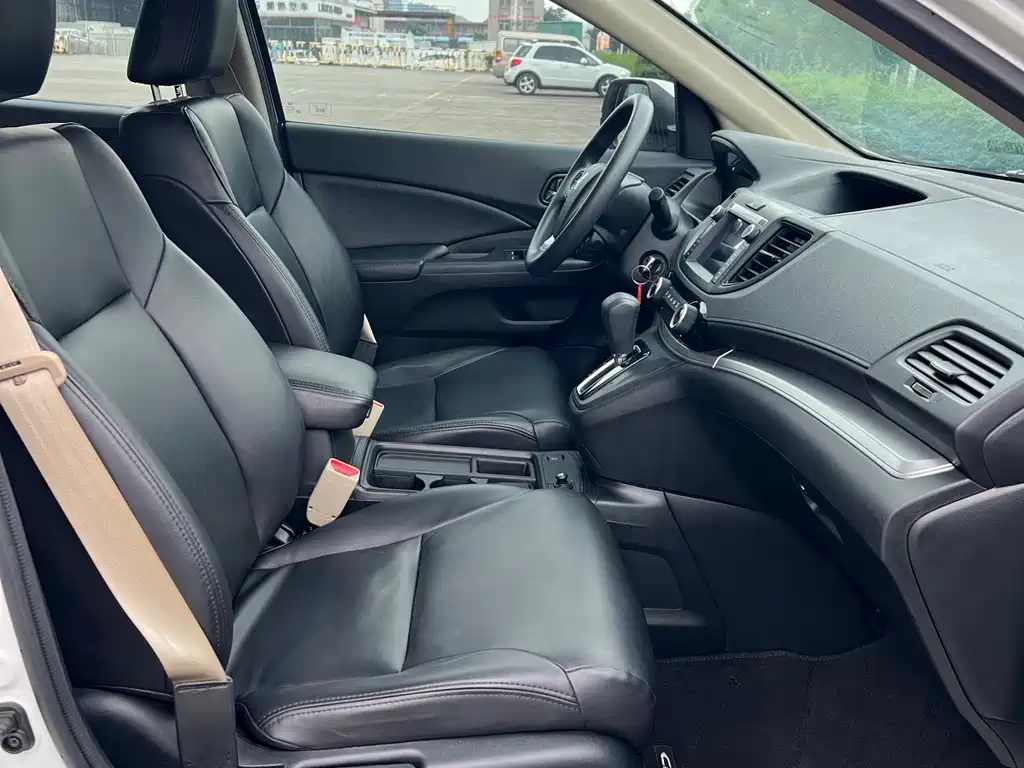 Honda CR-V 2016 2.0L two-wheel drive classic version купить на сайте DeffCars