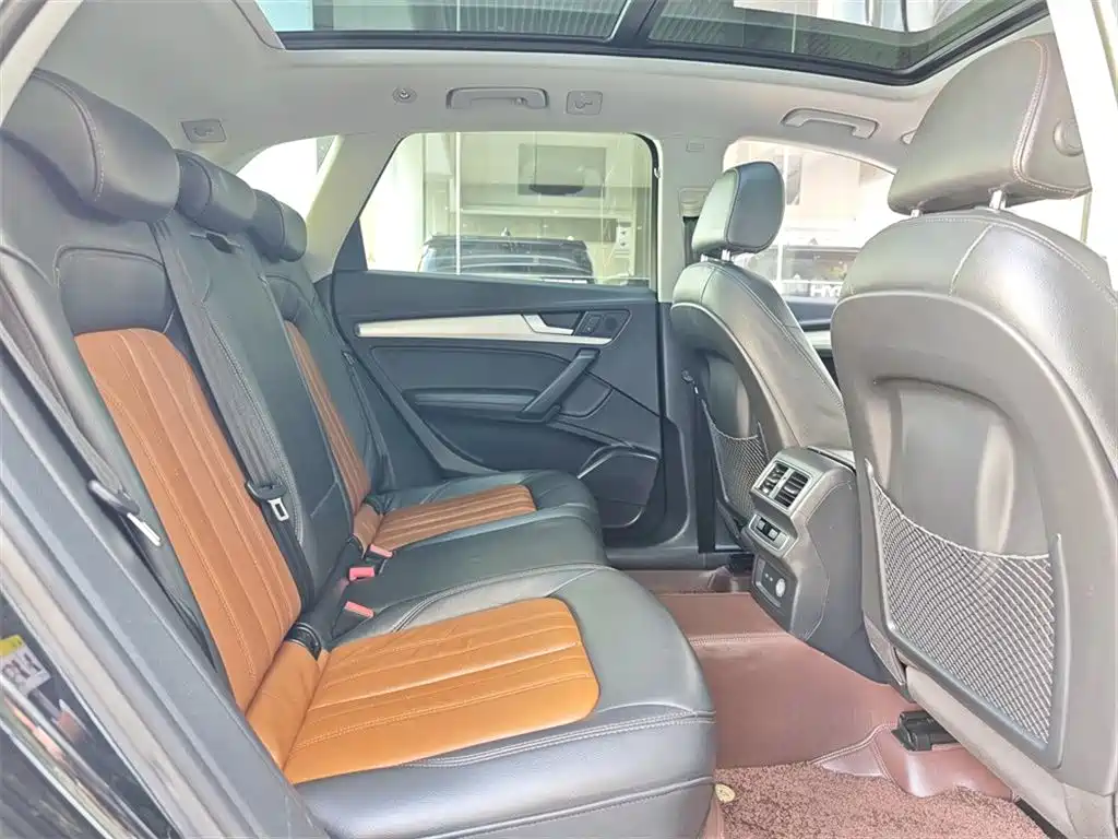 Audi Q5L 2020 40 TFSI enjoys fashionable style купить на сайте DeffCars