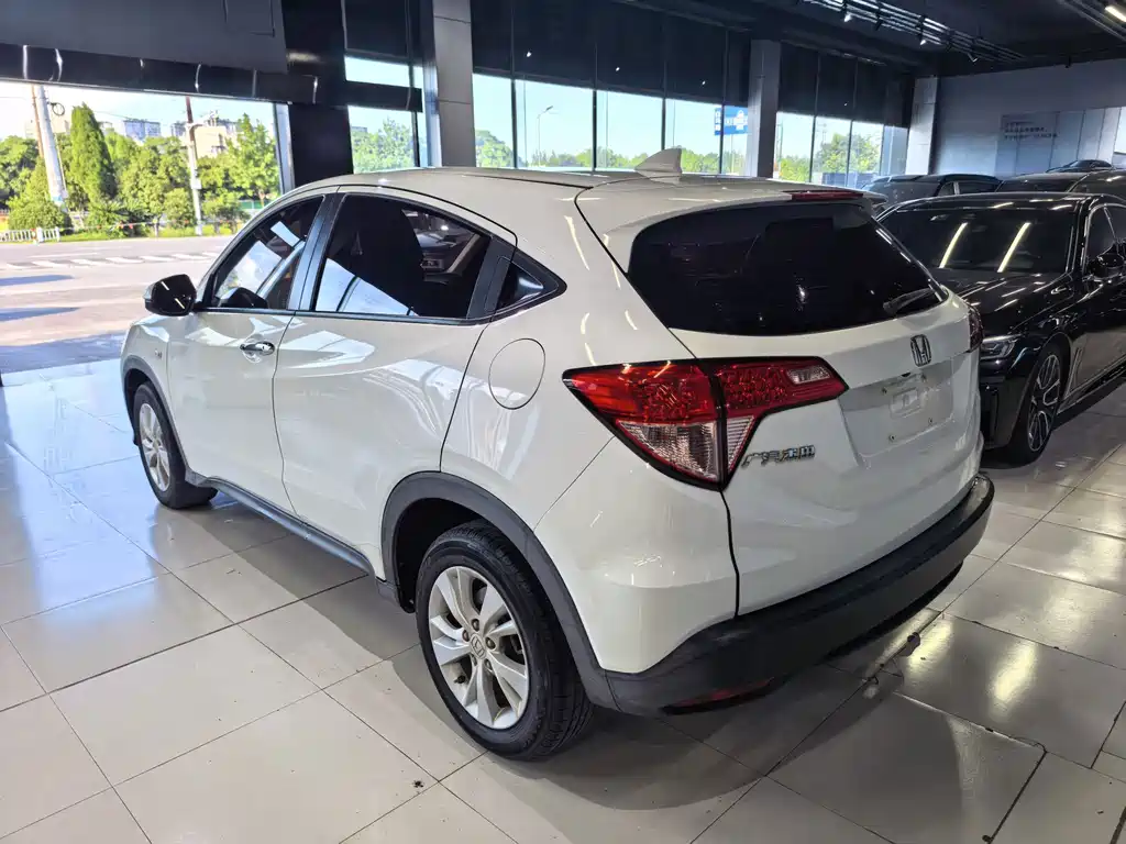 Vezel (HR-V) 2017 1.5L CVT two-wheel drive comfort model купить на сайте DeffCars