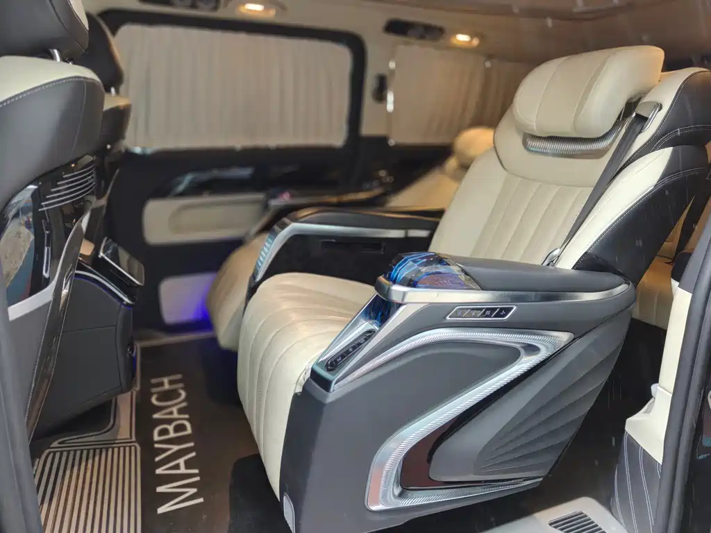 Vito 2023 2.0T Business Edition 7 seats купить на сайте DeffCars