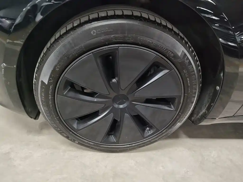 Model 3 2023 rear-wheel drive version купить на сайте DeffCars