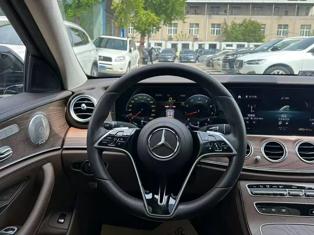 Mercedes-Benz E-Class 2022 E 300 L Luxury Model купить на сайте DeffCars