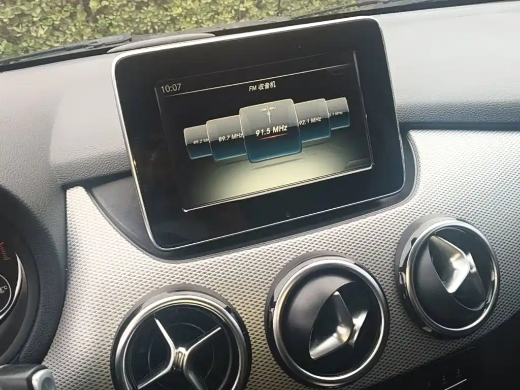 Mercedes-Benz B-Class 2015 B 200 Dynamic купить на сайте DeffCars