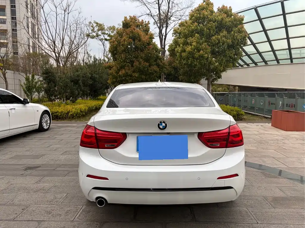 BMW 1 Series 2017 118i Sports купить на сайте DeffCars