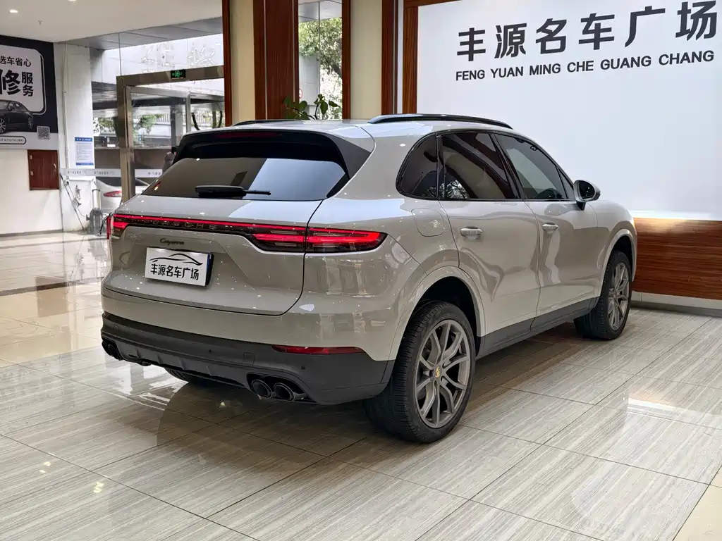 Cayenne 2023 Cayenne 3.0T Platinum Edition купить на сайте DeffCars