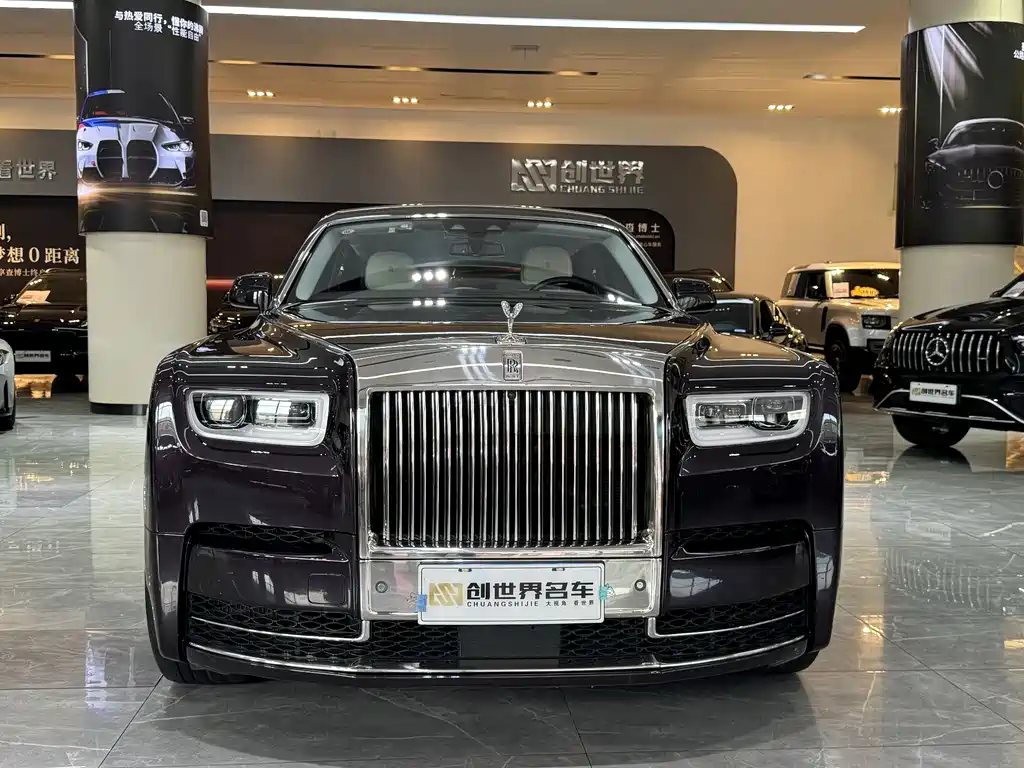 Phantom 2018 6.7T long wheelbase version купить на сайте DeffCars