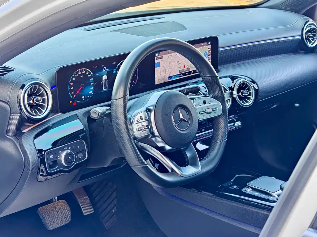 Mercedes-Benz A-Class 2022 A 200 L Sports Sedan Fashionable купить на сайте DeffCars