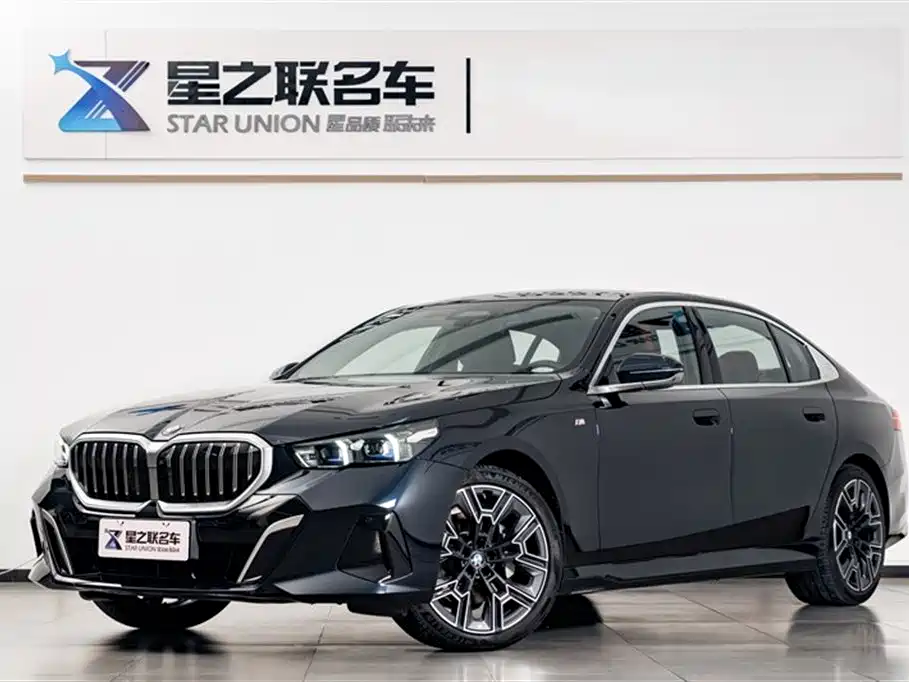 BMW 5 Series 2025 530Li Exclusive M Sports Package купить на сайте DeffCars