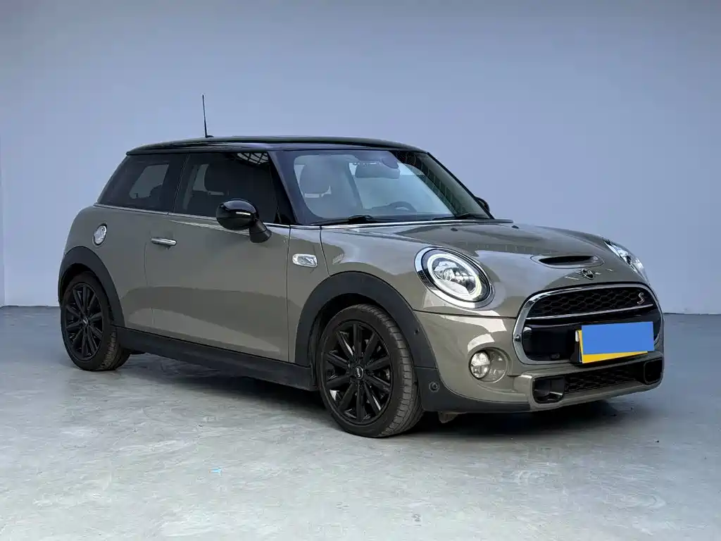 MINI 2019 2.0T COOPER S Classic купить на сайте DeffCars