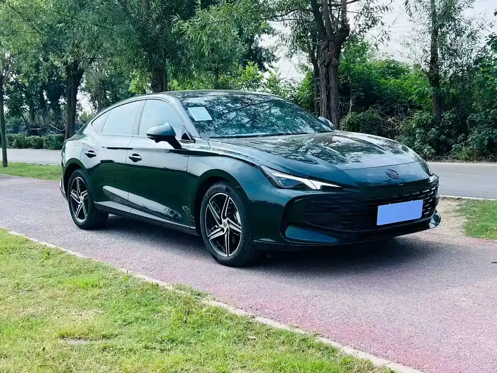 MG7 2025 1.5T 300 DCT Deluxe Edition купить на сайте DeffCars
