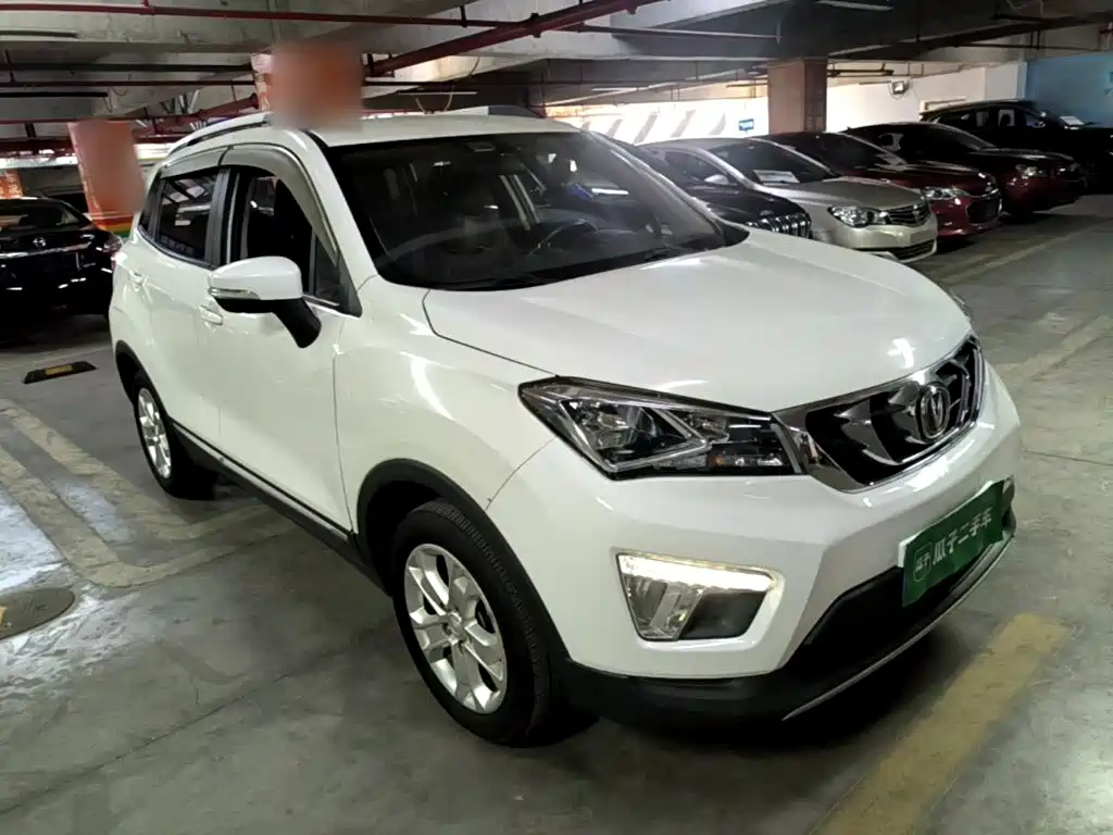 Changan CS15 2016 1.5L Manual Deluxe Edition купить на сайте DeffCars