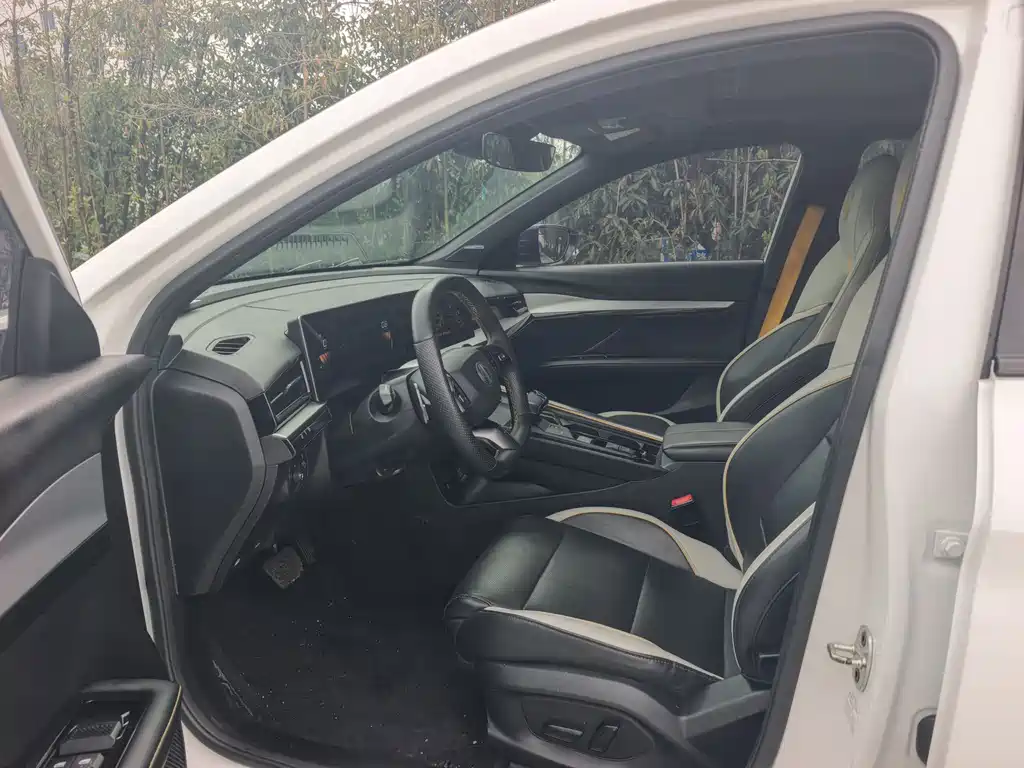 MG5 Scorpio 2022 1.5T Deluxe Edition купить на сайте DeffCars