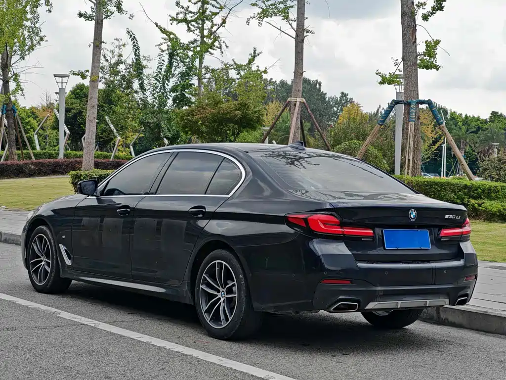 BMW 5 Series 2022 facelift 525Li M Sports Package купить на сайте DeffCars