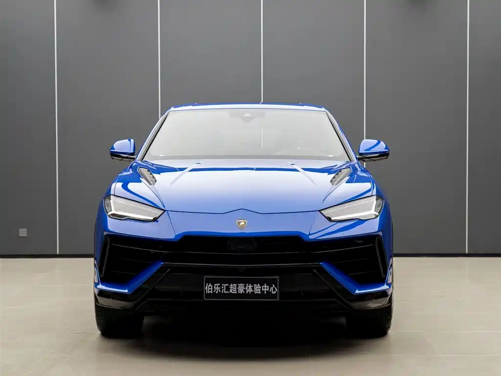 Urus 2023 4.0T V8 S купить на сайте DeffCars