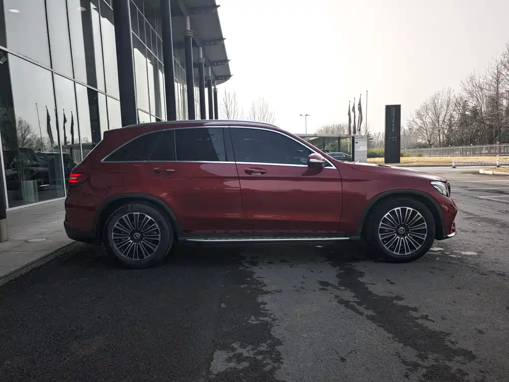 Mercedes-Benz GLC 2017 GLC 260 4MATIC Dynamic купить на сайте DeffCars