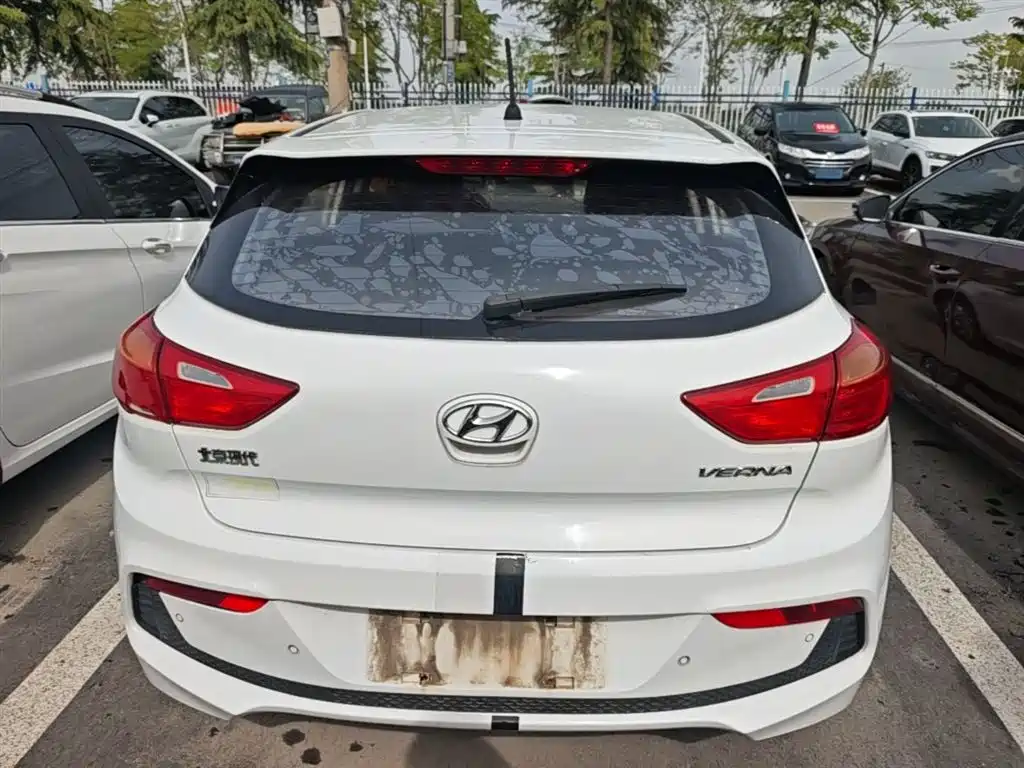 Yuena RV 2017 1.4L Manual Cool Version GLS National V купить на сайте DeffCars
