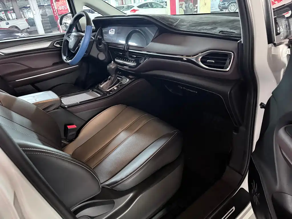 Trumpchi M6 2023 PRO 270T DCT Elite Edition купить на сайте DeffCars