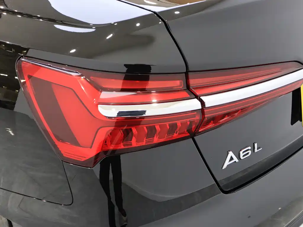 Audi A6L 2023 55 TFSI quattro exclusive dynamic model купить на сайте DeffCars