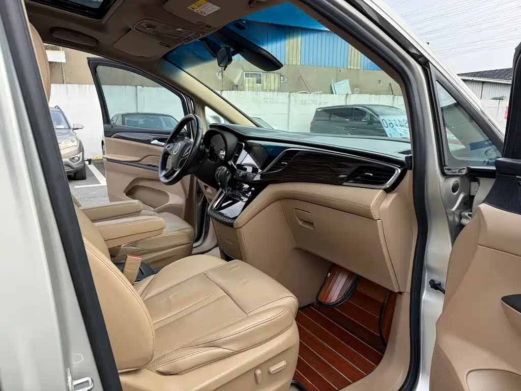 Buick GL8 2018 ES 28T luxury model National VI купить на сайте DeffCars