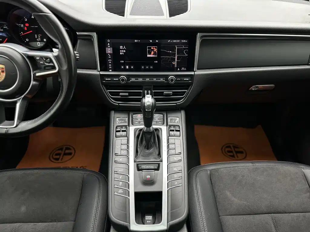 Macan 2020 Macan 2.0T купить на сайте DeffCars