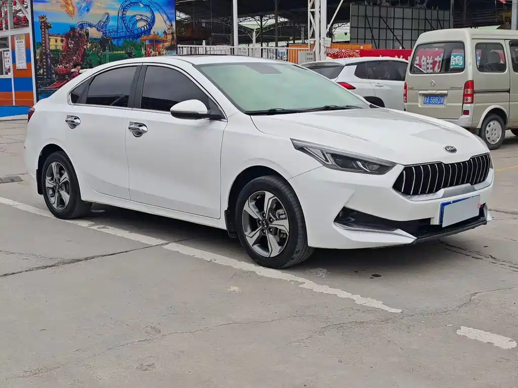 Kia K3 2019 1.5L CVT Smart Internet Edition купить на сайте DeffCars