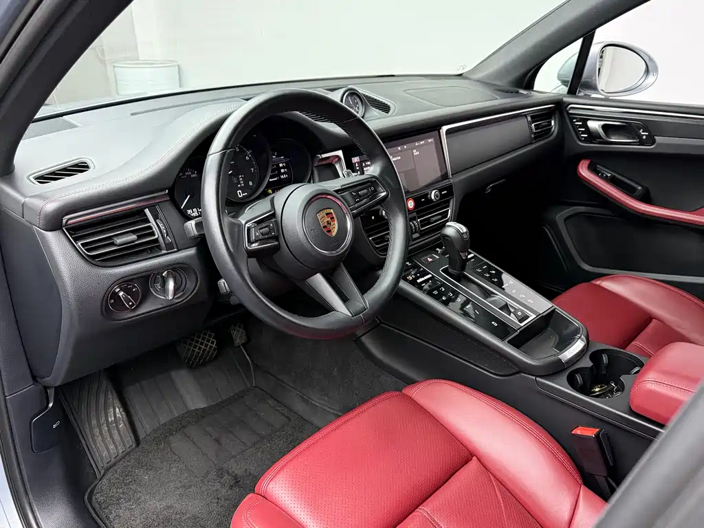 Macan 2023 Macan 2.0T купить на сайте DeffCars