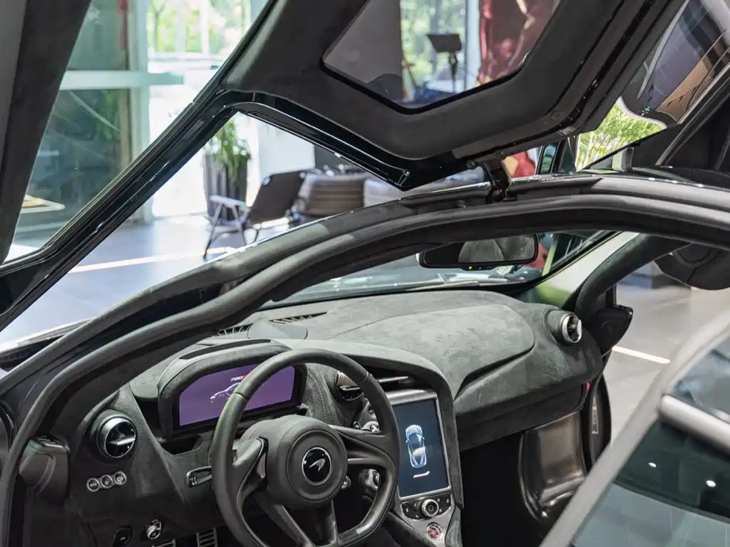 McLaren 720S 2019 4.0T Coupe купить на сайте DeffCars