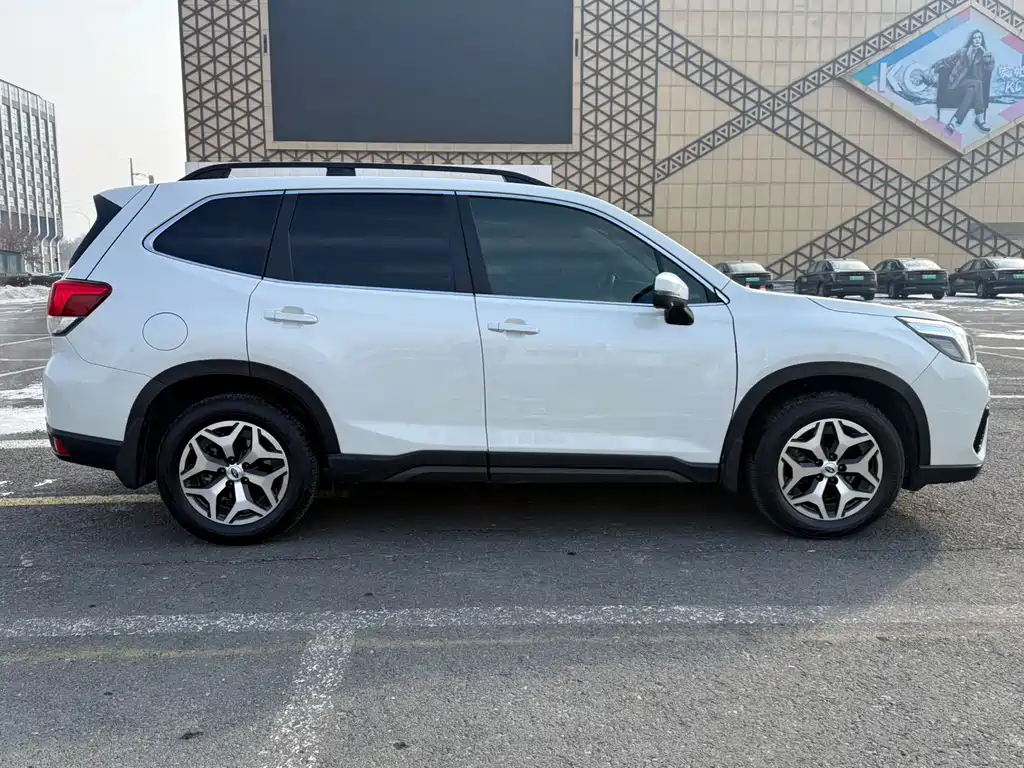 Forester 2021 2.0i Deluxe Edition EyeSight купить на сайте DeffCars