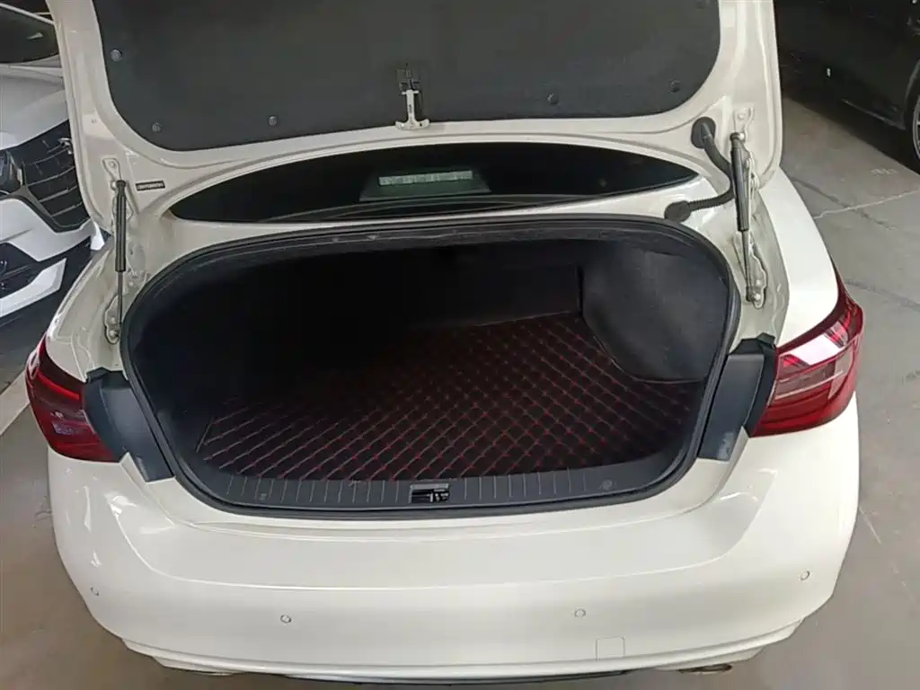 Infiniti Q50L 2022 2.0T Comfort Edition купить на сайте DeffCars