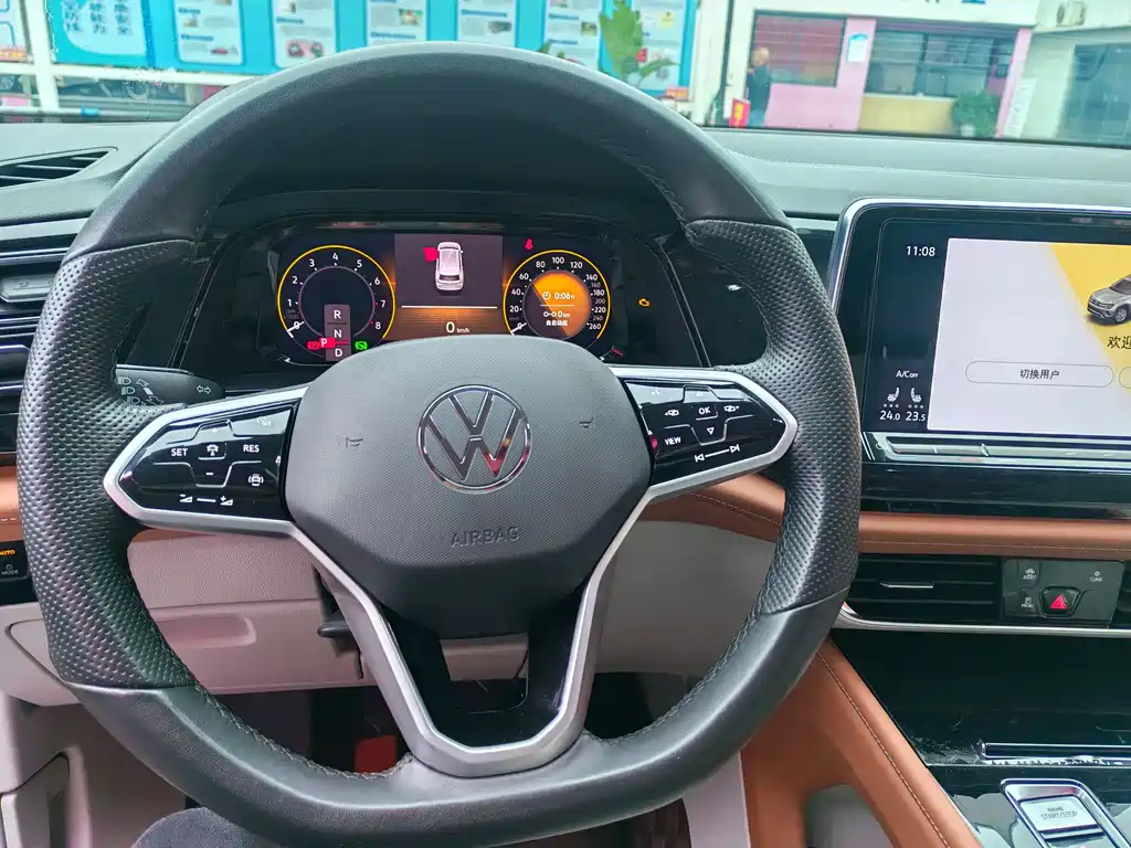Touron 2022 380TSI four-wheel drive luxury version купить на сайте DeffCars