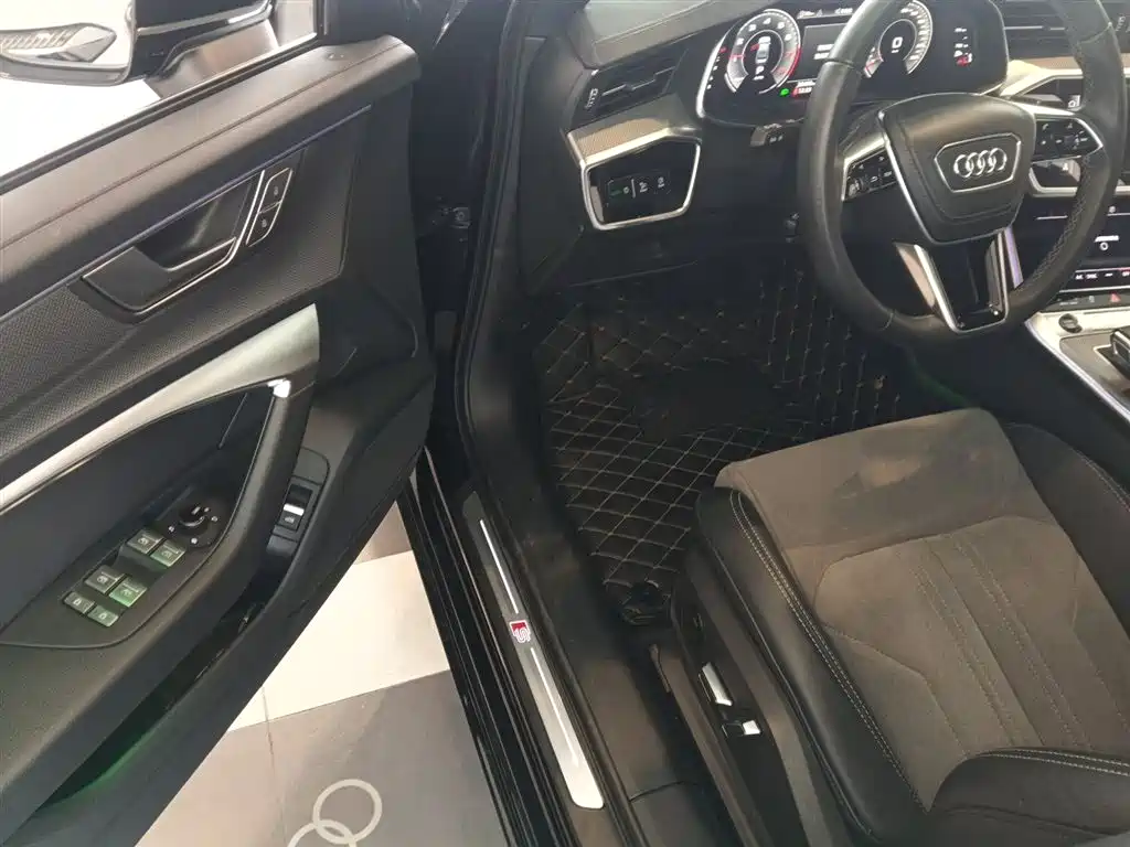 Audi A6L 2024 45 TFSI Premium Dynamic Model купить на сайте DeffCars