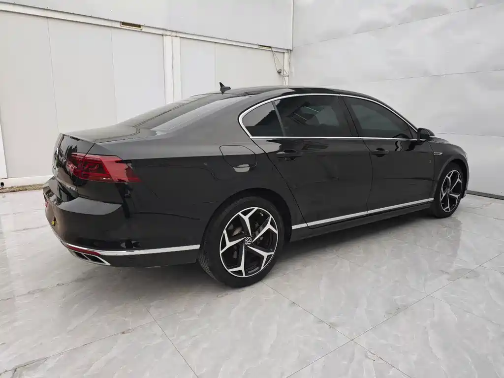 Magotan 2023 2 million commemorative edition 330TSI DSG luxury model купить на сайте DeffCars