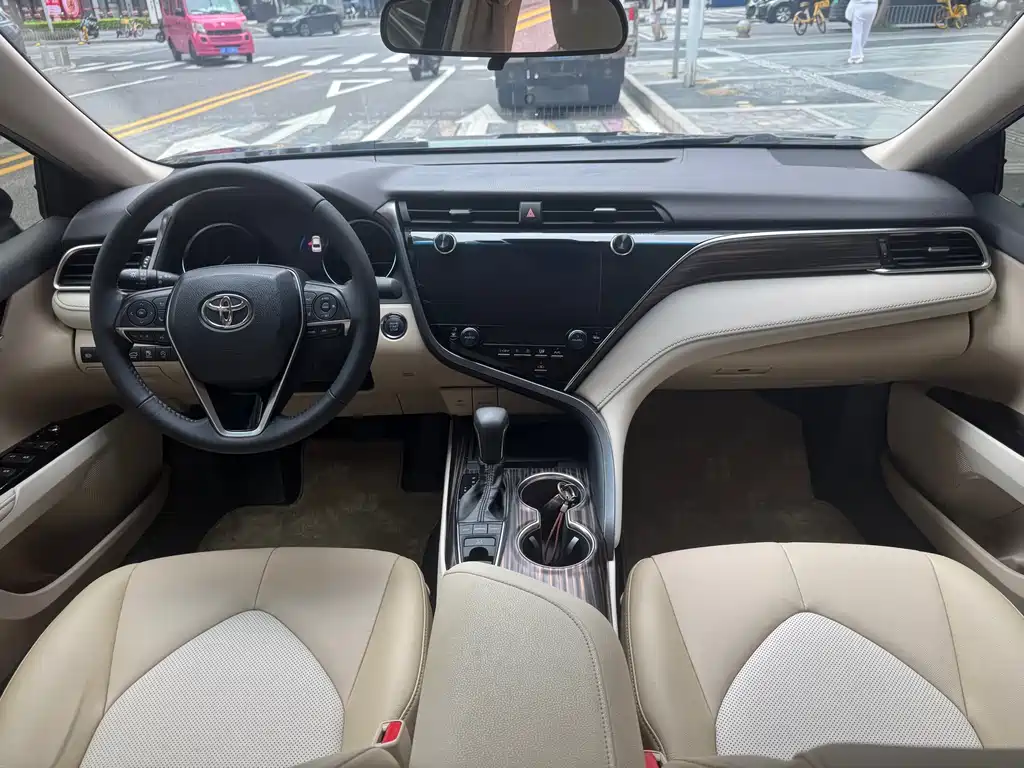 Camry 2019 2.5G Deluxe Edition National V купить на сайте DeffCars