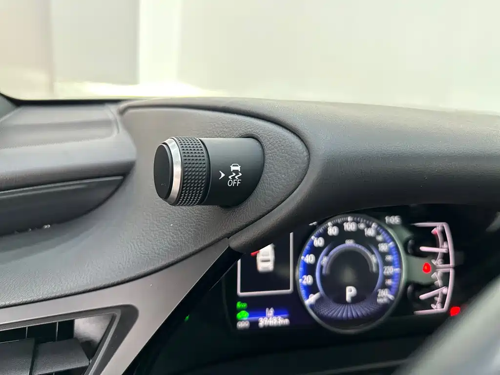 Lexus ES 2022 300h Excellence Edition купить на сайте DeffCars