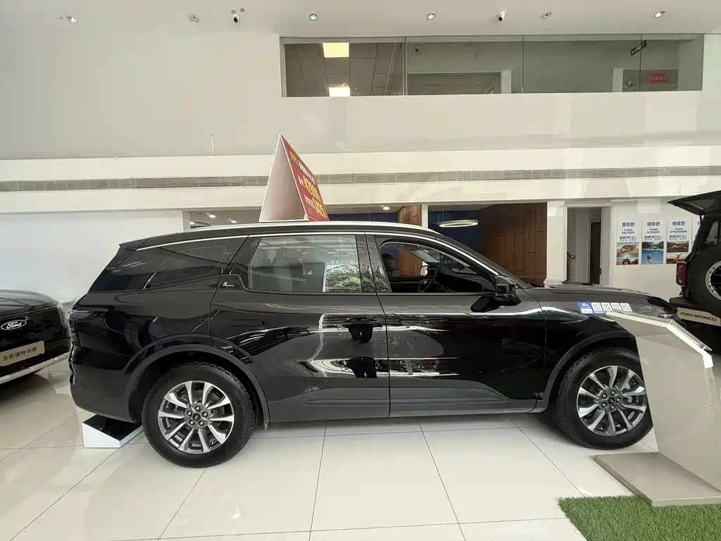 Edge 2026 EdgeL 2.0T EcoBoost E hybrid two-wheel drive seven-seat luxury model купить на сайте DeffCars