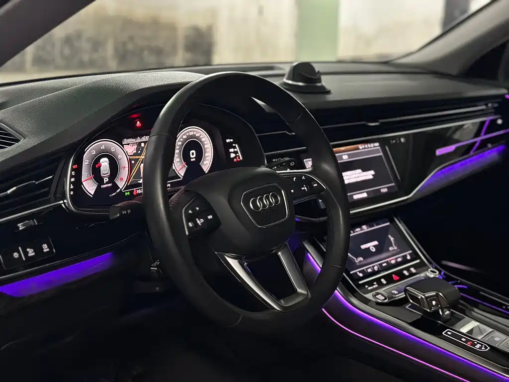 Audi Q8 2021 55 TFSI luxury and dynamic model купить на сайте DeffCars