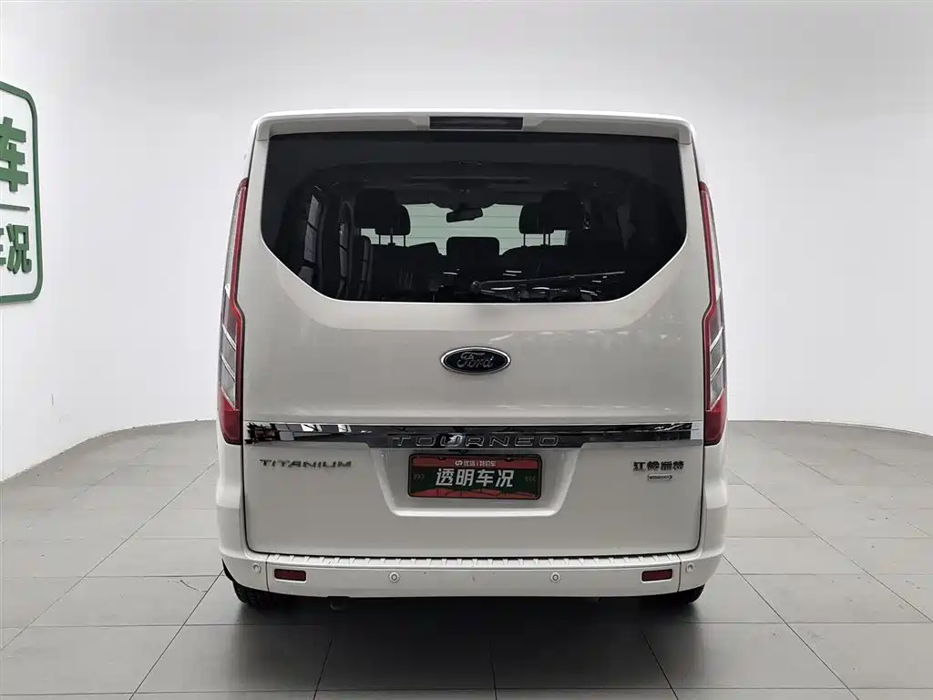 Tourio 2017 2.0T automatic refined version купить на сайте DeffCars