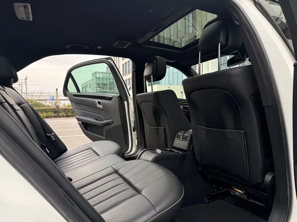 Mercedes-Benz E-Class 2015 E 260 L Sports купить на сайте DeffCars