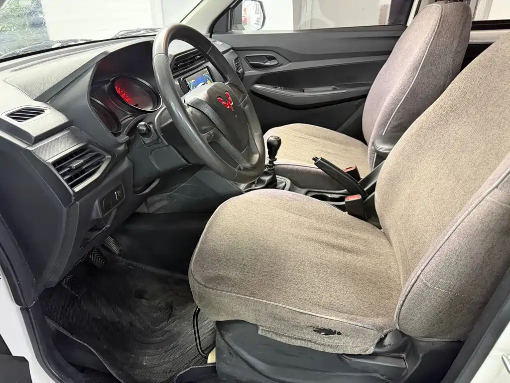 Wuling Hongguang 2019 1.5L S Standard National VI LAR купить на сайте DeffCars