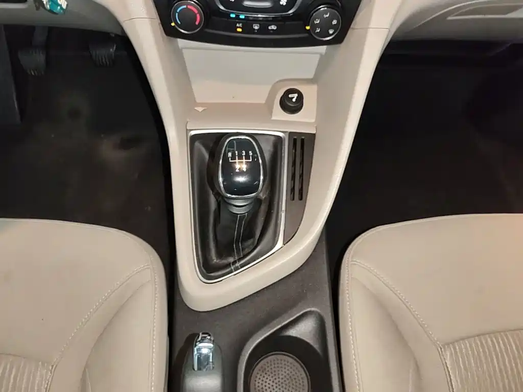 Excelle GT 2017款 15N 手动进取型 купить на сайте DeffCars