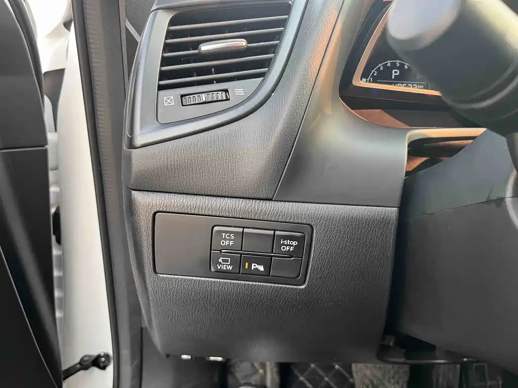 Mazda CX-4 2021 2.0L automatic two-wheel drive Blue Sky Premium Edition купить на сайте DeffCars