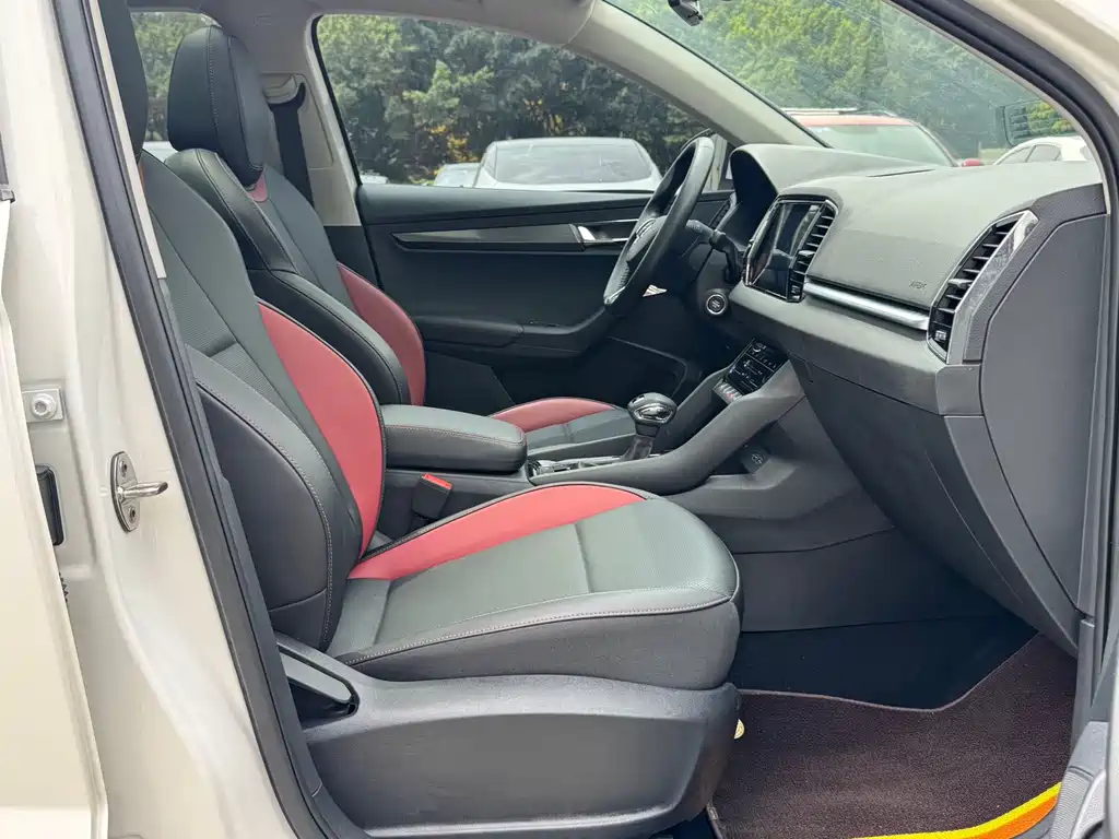 Karoq 2022 TSI280 Luxury Edition купить на сайте DeffCars