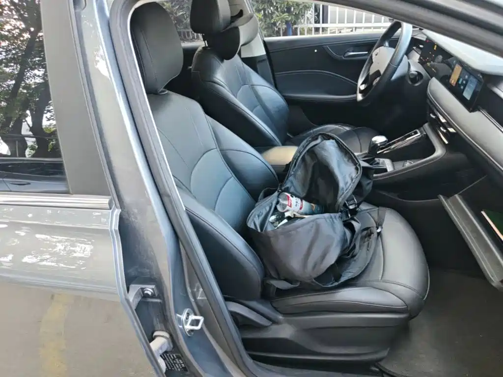 Roewe i5 2023 1.5L CVT Deluxe Edition купить на сайте DeffCars