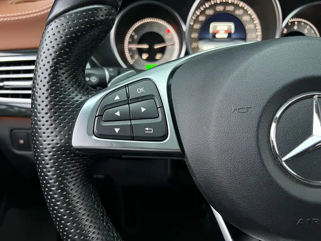 Mercedes-Benz CLS 2017 CLS 260 Yicai Edition купить на сайте DeffCars