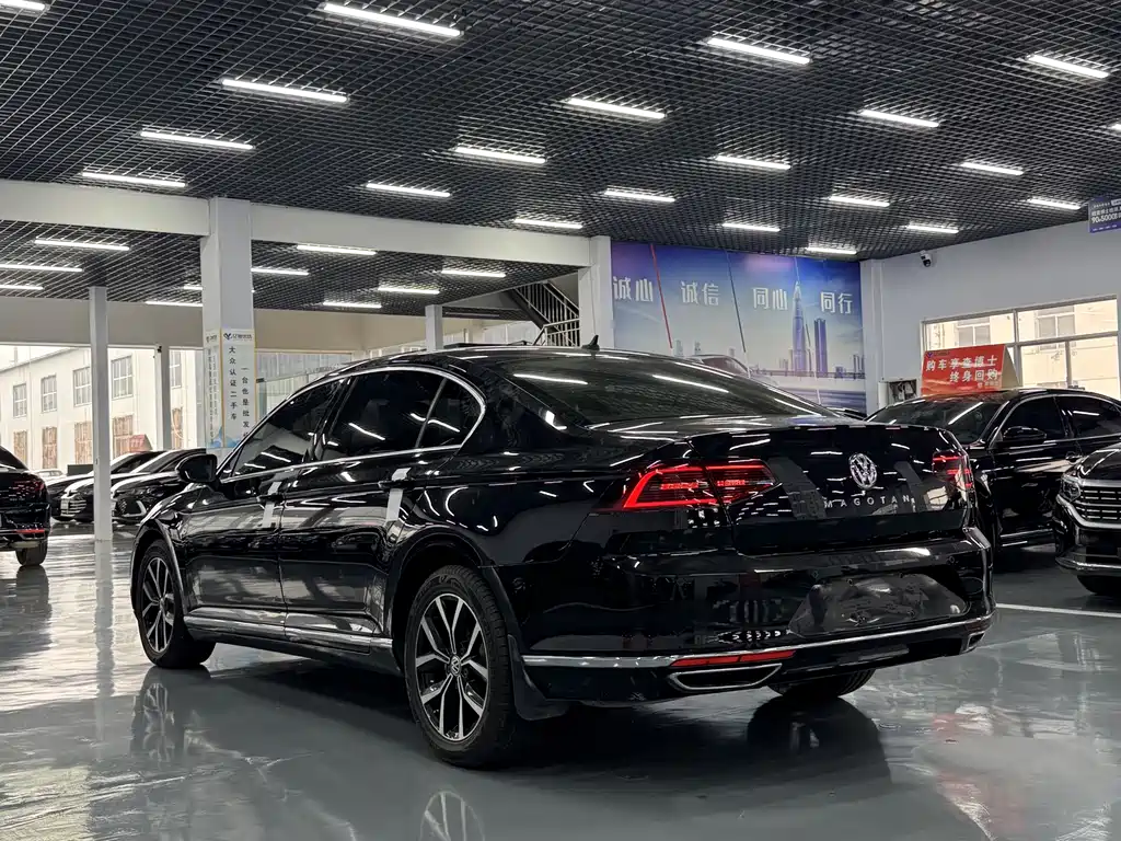Magotan 2019 330TSI DSG luxury model National VI купить на сайте DeffCars