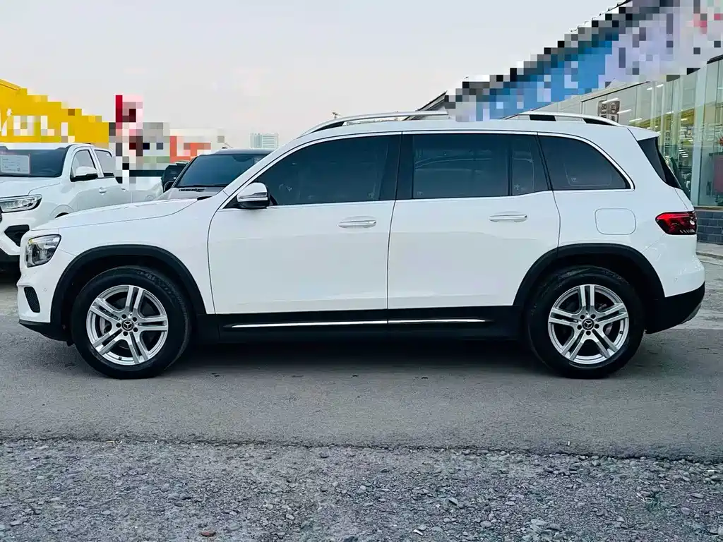 Mercedes-Benz GLB 2023 facelift GLB 200 dynamic купить на сайте DeffCars