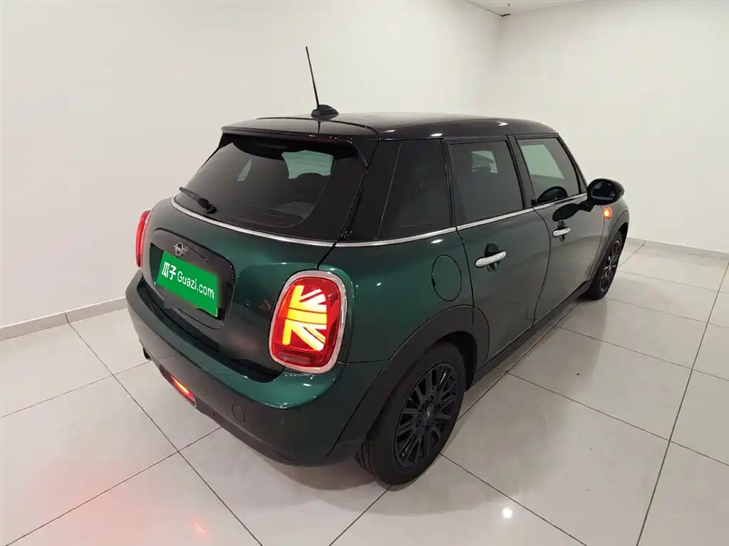 MINI 2018 1.5T COOPER Classic Five-Door Edition купить на сайте DeffCars