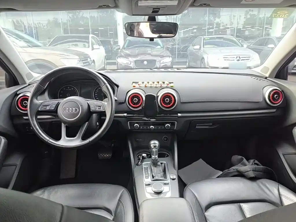 Audi A3 2019 Limousine 35 TFSI Fashion Type National VI купить на сайте DeffCars