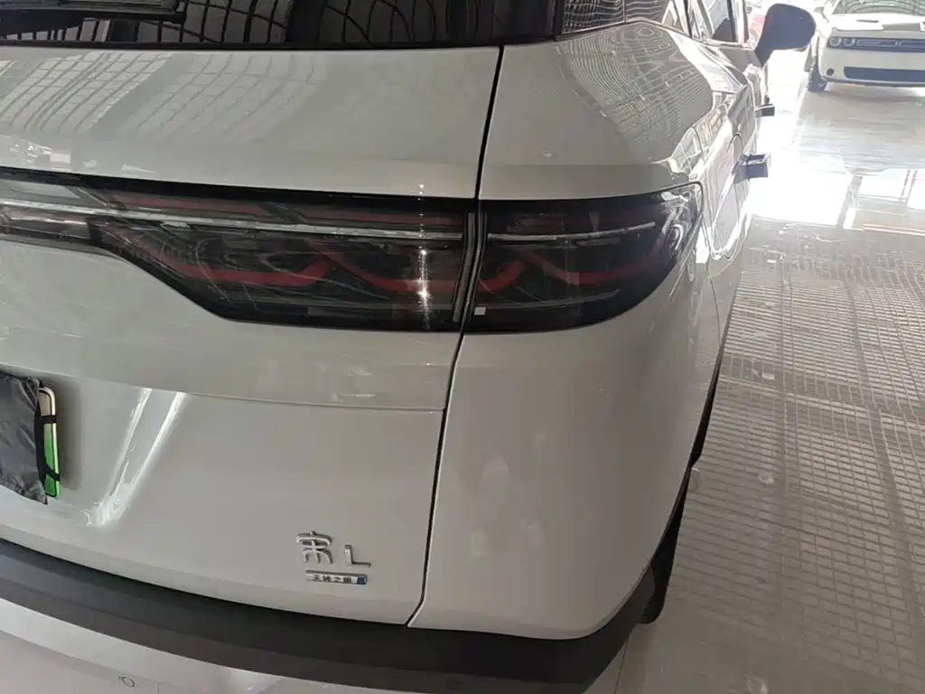 Song L DM-i 2025 smart driving version 112km transcendent type купить на сайте DeffCars